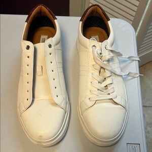 Steve Madden Off-White Casual Sneakers